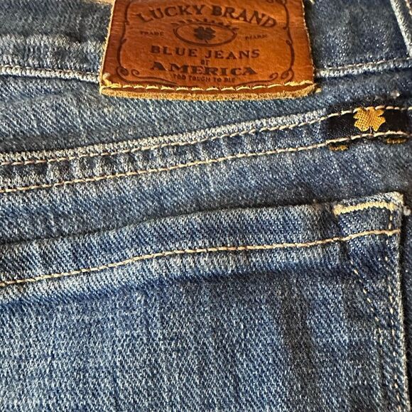 Lucky Brand Charlie Baby Boot Jean Shorts (4/27) - Picture 6 of 6